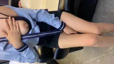 绝品大奶妹太骚了